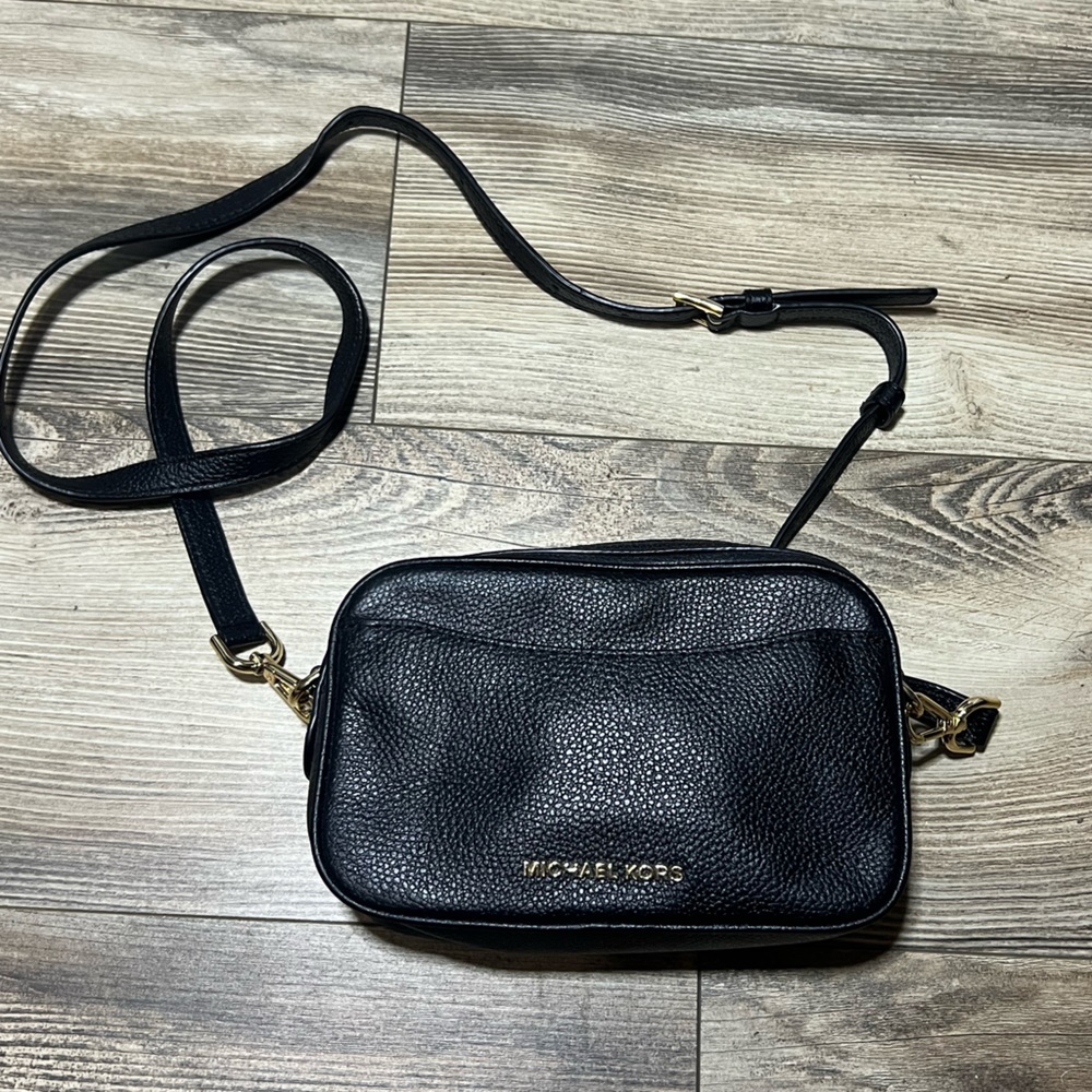 NWOT Michael Kors crossbody/belt bag